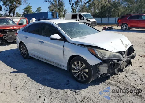 2016 Hyundai Sonata Sport z USA, uszkodzony, nr VIN 5NPE34AF9GH286550